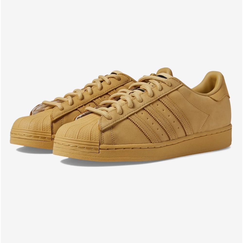 NWOT Adidas Superstars in Golden Beige, Sz 8